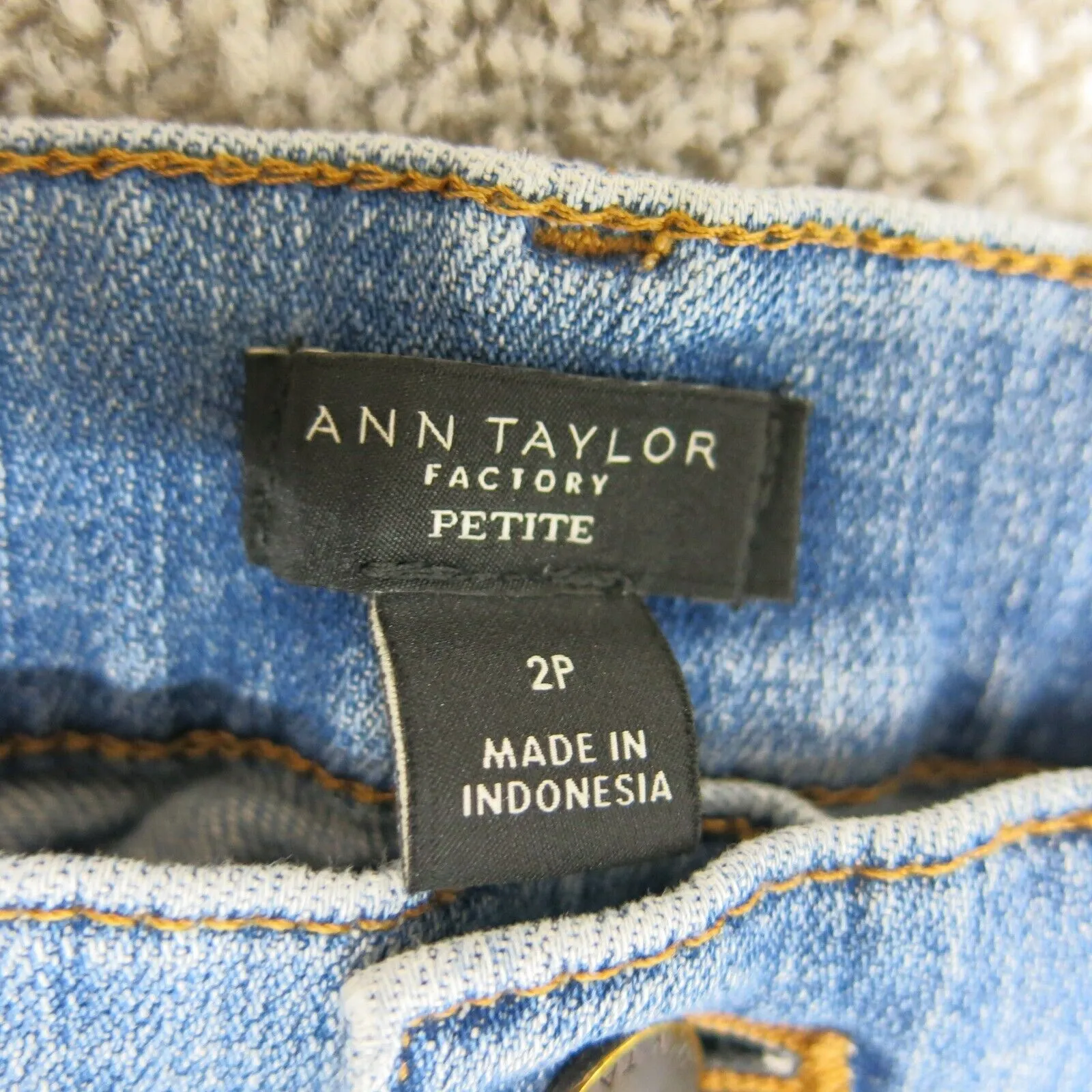 Ann Taylor Factory Womens Jeans Skinny Leg Denim Stretch Pockets Blue Size 2P